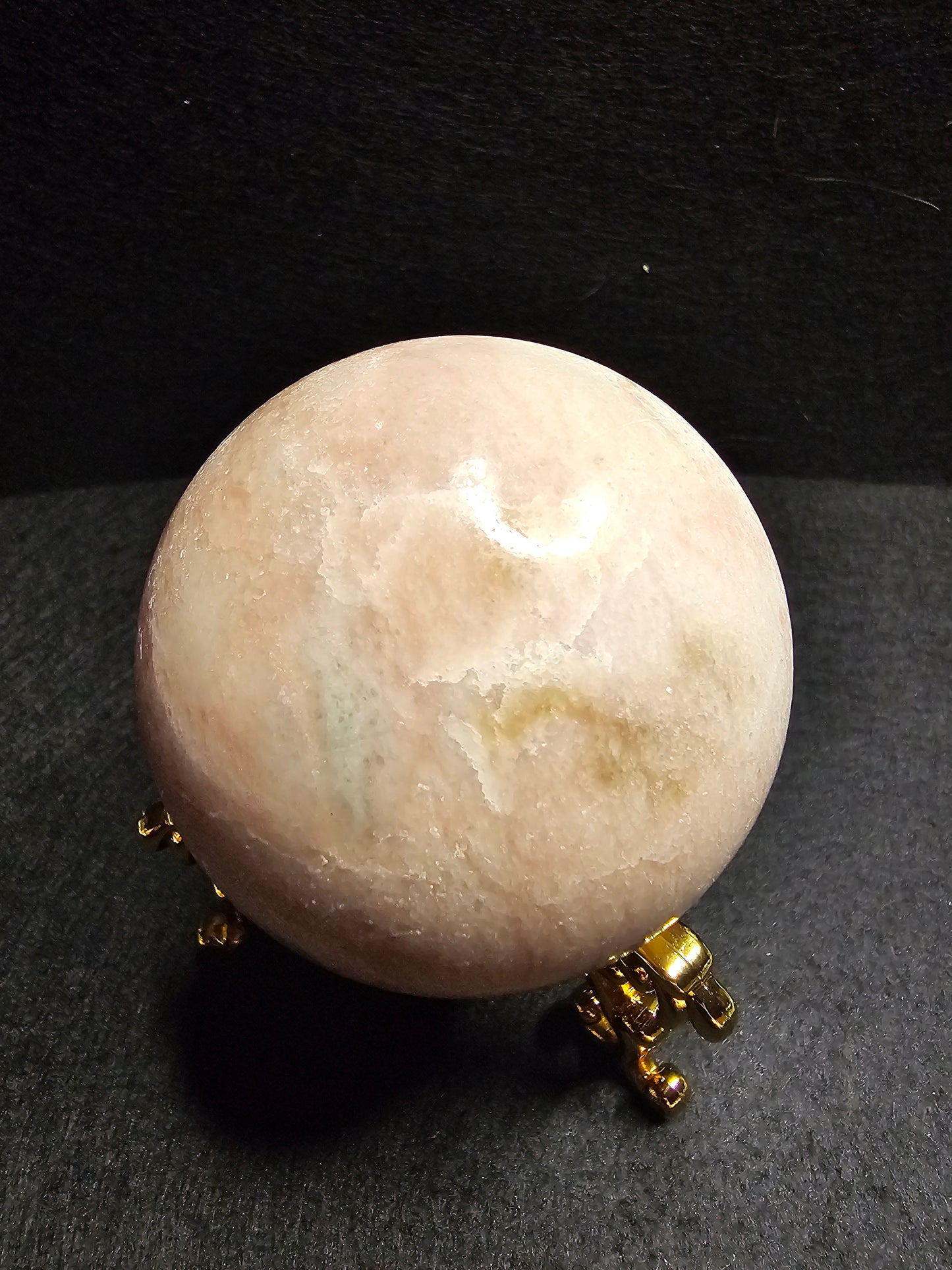 Pink ople sphere